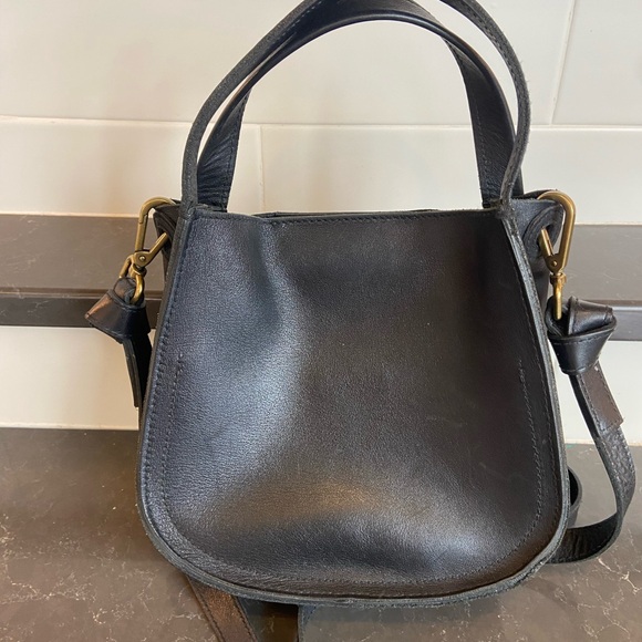 Madewell Black Crossbody Bag with Gold Hardware - Picture 2 of 10